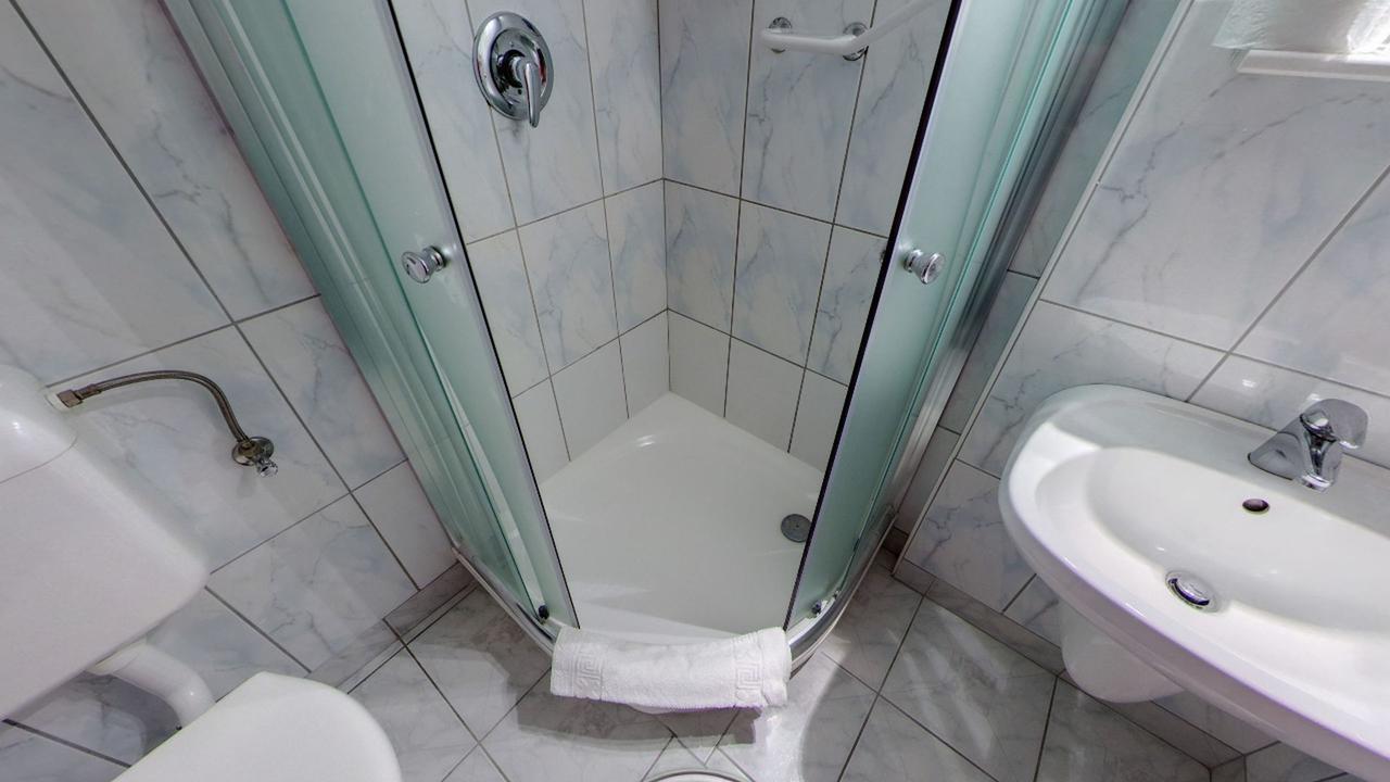 Bella Hotel Szeged Buitenkant foto