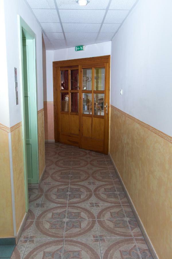 Bella Hotel Szeged Buitenkant foto